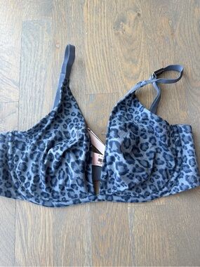 Victoria's Secret Incredible bra
